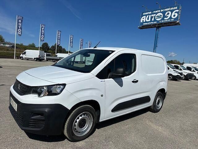 Usado Peugeot Partner 100 CV (73 kW) 2021 Blanco Monovolumen