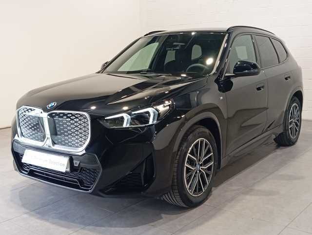 Negro Usado 2025 BMW iX1 Comfort Edition SUV | 44.500 € (Precio justo) - Imagen 1/4