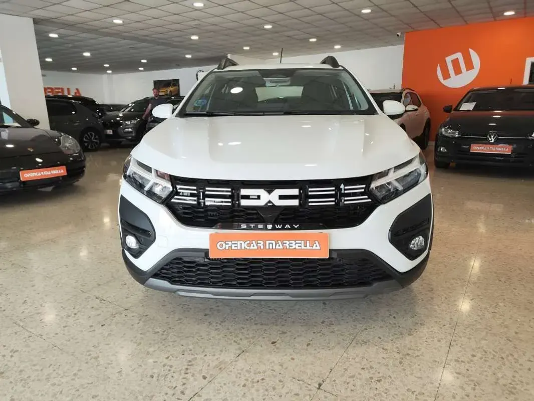 Usado Dacia Sandero Expression 101 CV (74 kW) 2025 Blanco Utilitario