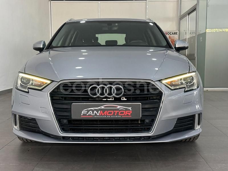 Gris / plata Usado 2017 Audi A3 Sportback Design Utilitario | 12.990 € (Precio justo) - Imagen 1/4