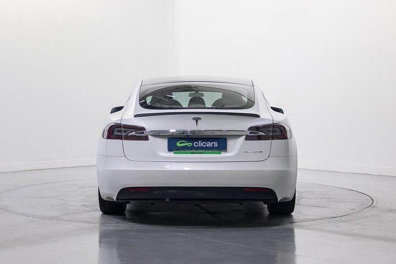 Usado Tesla Model S Long Range AWD 580 kW (789 CV) 2020 Blanco Utilitario