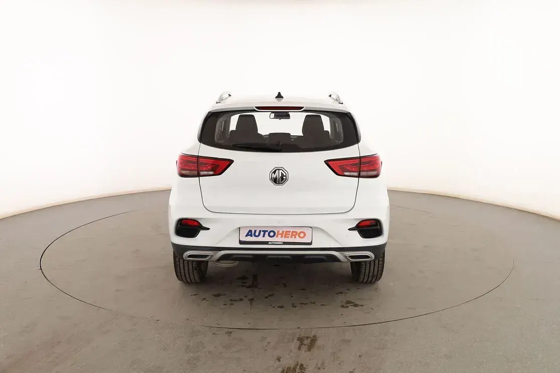 Usado MG ZS Comfort 106 CV (77 kW) 2023 Blanco SUV