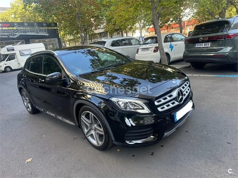 Negro Usado 2017 Mercedes GLA180 SUV | 18.700 € (Caro) - Imagen 1/4