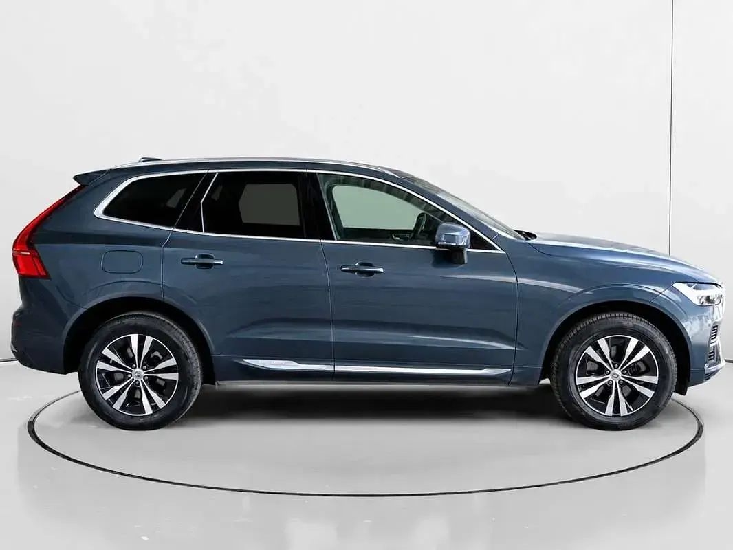 Usado Volvo XC60 Core 351 CV (258 kW) 2022 Azul SUV