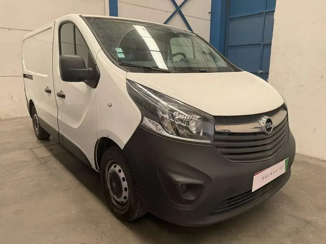 Usado Opel Vivaro Expression 120 CV (88 kW) 2018 Blanco Monovolumen