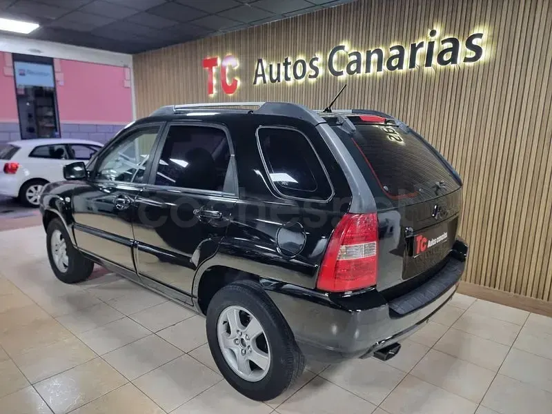 Usado Kia Sportage Active 140 CV (102 kW) 2008 Negro SUV