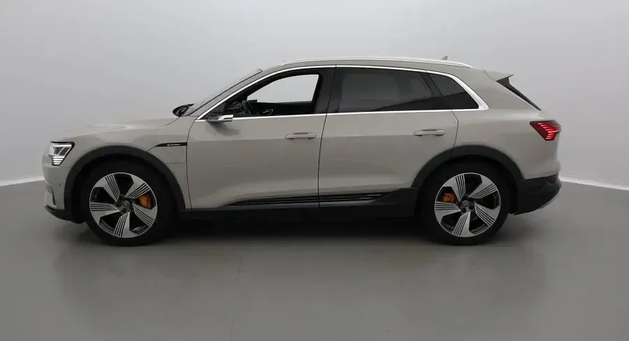 Usado Audi e-tron Advanced 300 kW (408 CV) 2020 SUV