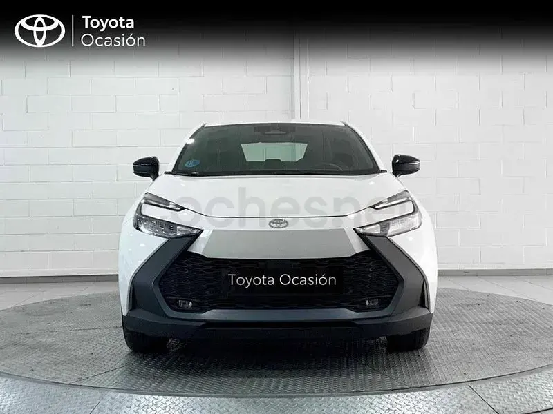 Używany Toyota C-HR Active 140 KM (102 kW) 2024 Biały SUV