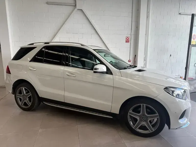 Usado Mercedes GLE250 204 CV (150 kW) 2018 Blanco SUV