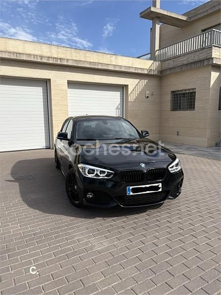 Negro Usado 2018 BMW 118 Comfort Edition Utilitario | 21.750 € (Precio justo) - Imagen 1/4