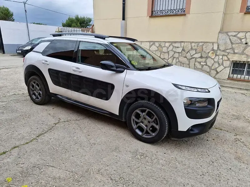 Usado Citroën C4 Cactus Feel 92 HP (67 kW) 2015 Branco Citadino