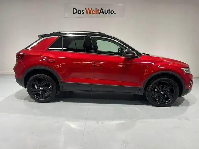 Usado VW T-Roc 150 CV (110 kW) 2024 Rojo SUV
