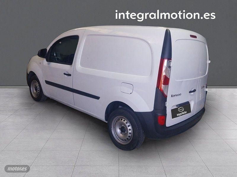 Usado Renault Kangoo 80 CV (58 kW) 2021 Blanco Monovolumen