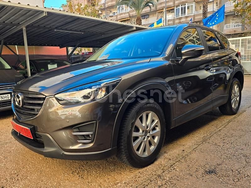 Gris / plata Usado 2016 Mazda CX-5 Luxury SUV | 10.900 € (Buen precio) - Imagen 1/4