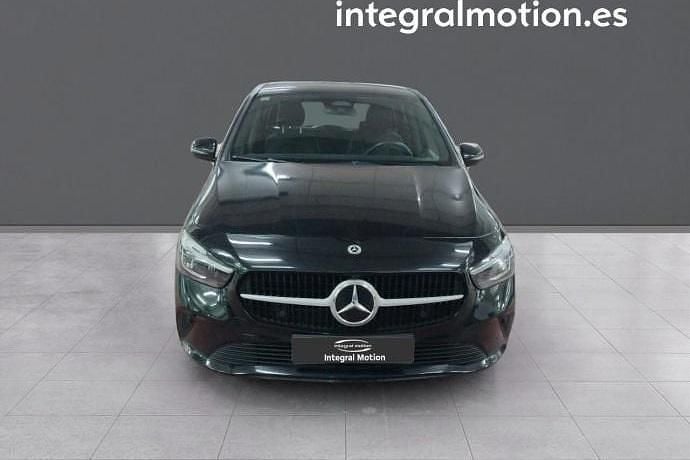 Usado Mercedes B180 136 CV (100 kW) 2023 Monovolumen