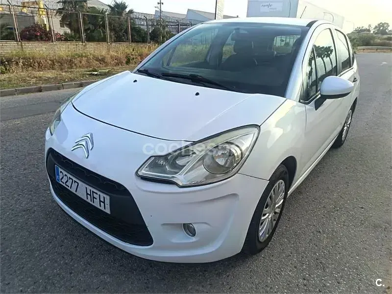 Usado Citroën C3 Attraction 68 CV (50 kW) 2011 Blanco Berlina