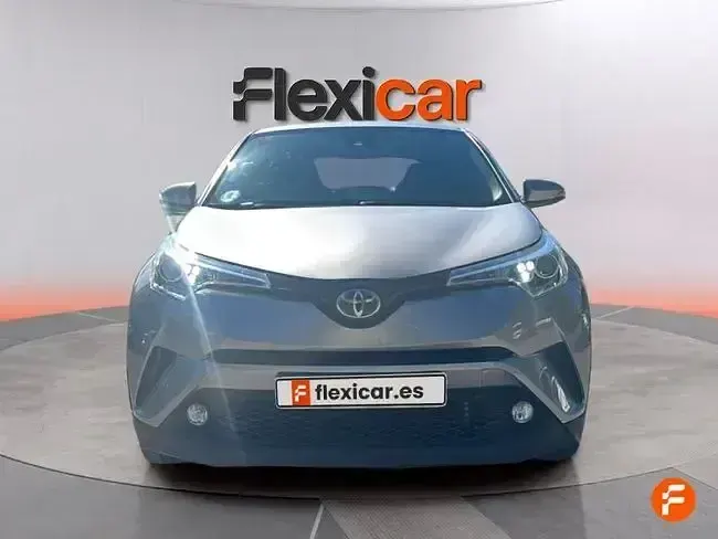 Begagnad Toyota C-HR Active 122 HK (89 kW) 2019 Grå SUV