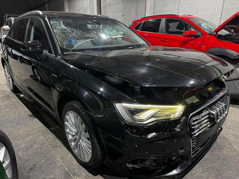 Usado 2015 Audi A3 Sportback e-tron Utilitario | 8999 € - Imagen 1/4