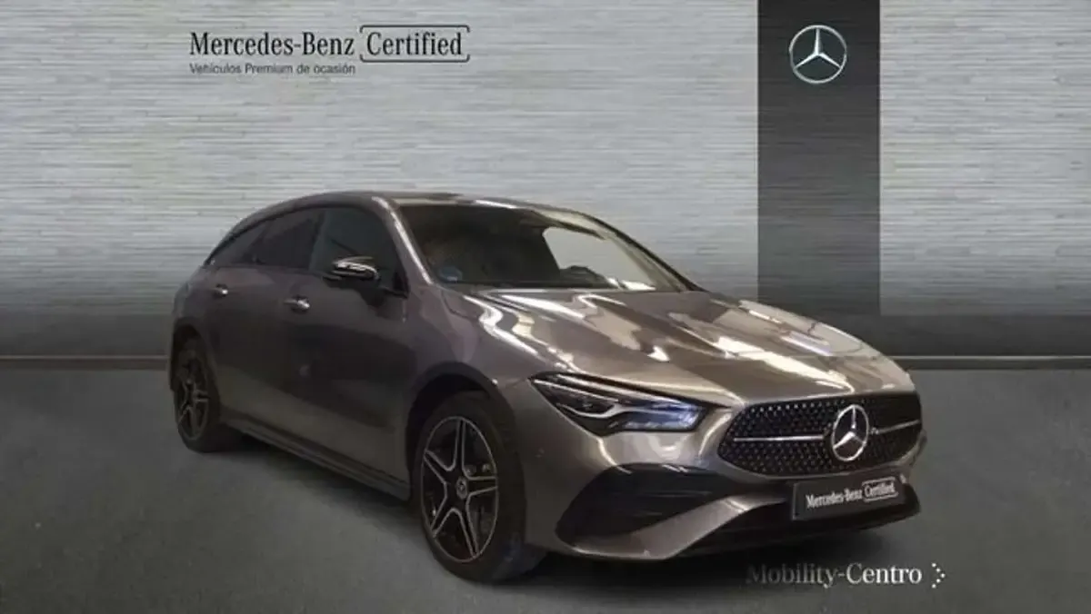 Usado Mercedes CLA250e 218 CV (160 kW) 2025 Gris Coupe