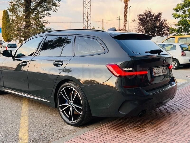 Usado BMW 330 265 CV (194 kW) 2019 Gris / plata Familiar