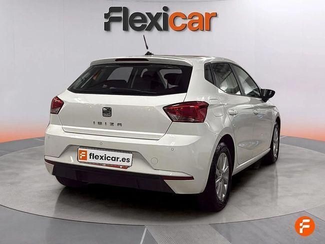 Usado Seat Ibiza Style 110 CV (80 kW) 2021 Blanco Utilitario