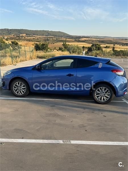 Azul Usado 2014 Renault Mégane III GT Coupe | 7500 € (Precio justo) - Imagen 1/4