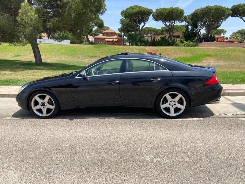 Usado Mercedes CLS320 224 CV (164 kW) 2005 Negro Coupe