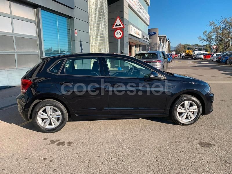Usado VW Polo Advance 95 CV (69 kW) 2020 Negro Berlina