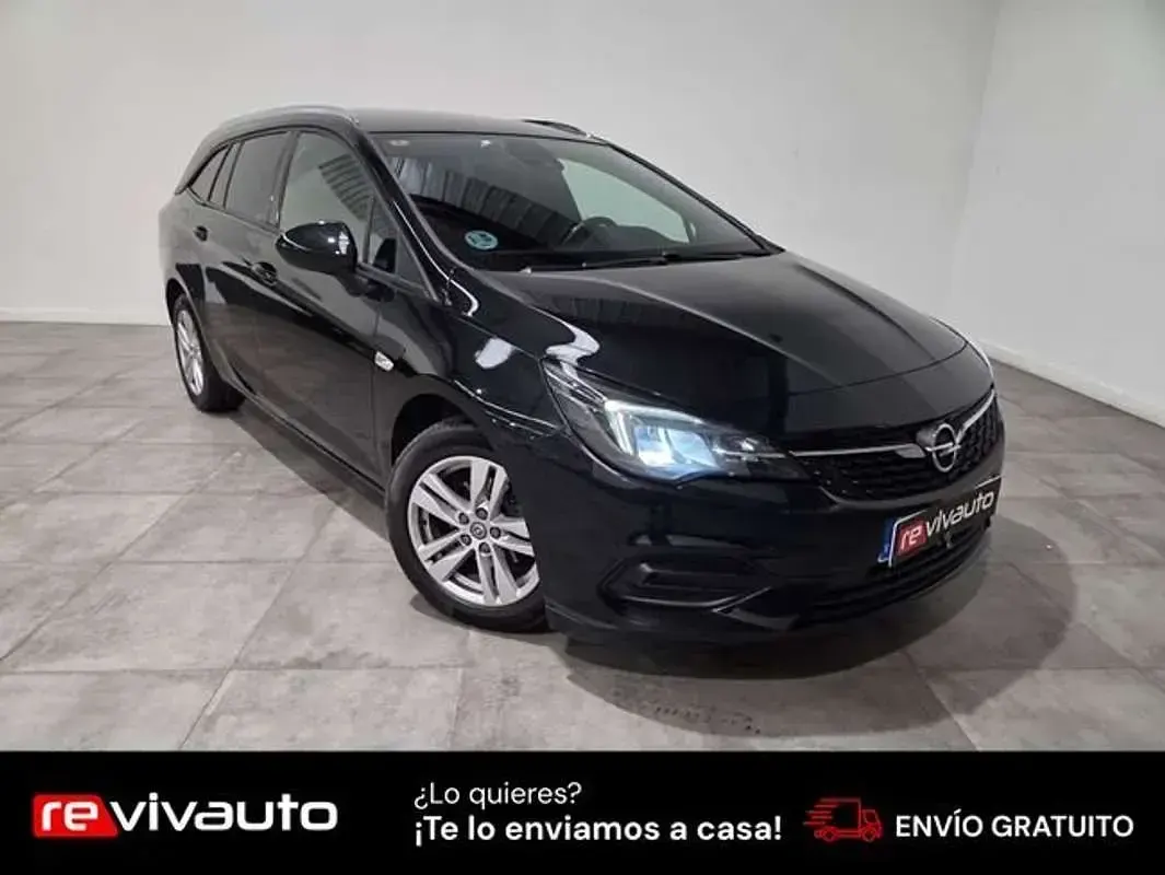 Usado Opel Astra GS Line 105 CV (77 kW) 2020 Negro Familiar