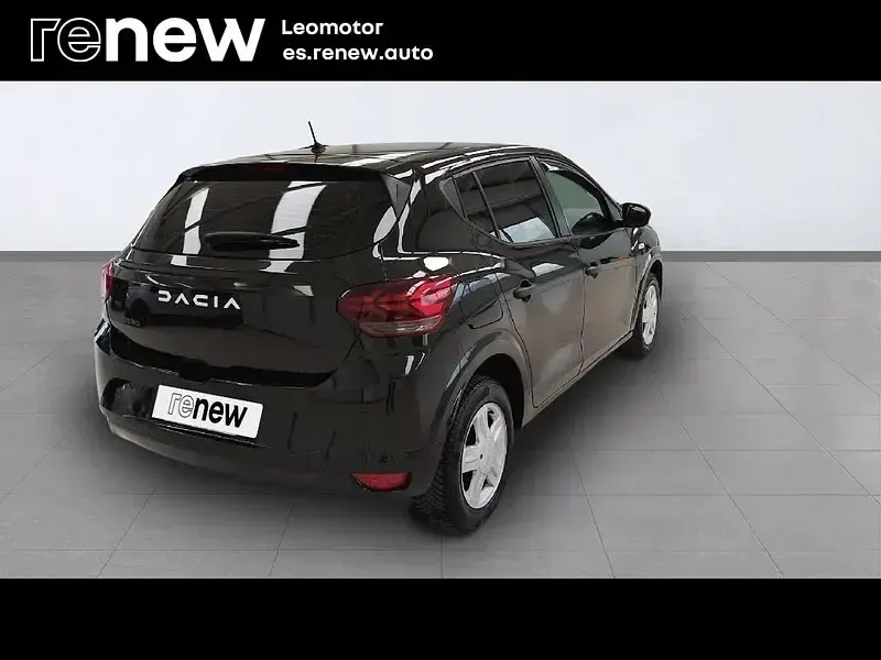 Usado Dacia Sandero Essentiel 100 CV (73 kW) 2023 Gris Berlina