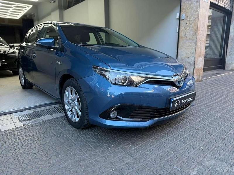 Usado Toyota Auris Hybrid Business Edition 136 CV (100 kW) 2016 Azul Utilitario