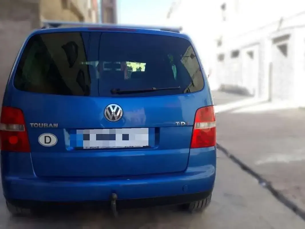 Usado VW Touran 101 CV (74 kW) 2003 Azul Monovolumen