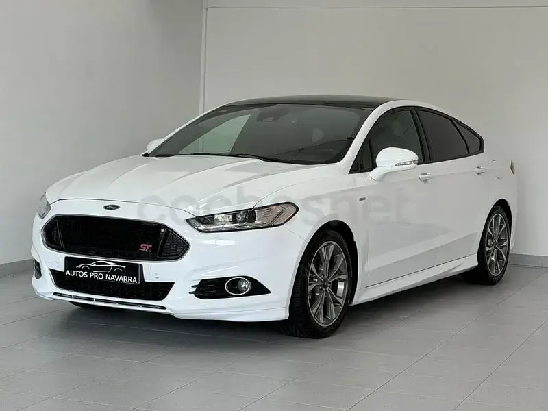 Usado Ford Mondeo ST-Line 165 CV (121 kW) 2018 Blanco Berlina
