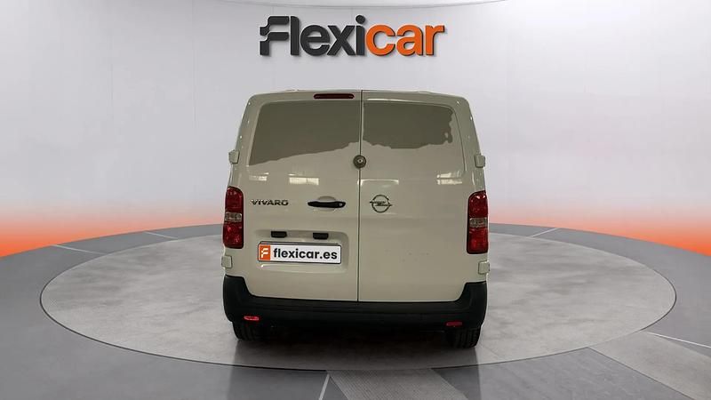 Usado Opel Vivaro S 102 CV (75 kW) 2021 Blanco Monovolumen