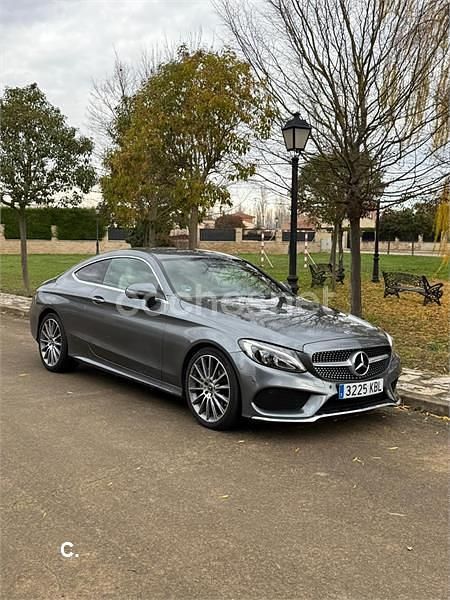 Usado Mercedes C220 AMG line 170 CV (125 kW) 2017 Gris / plata Coupe