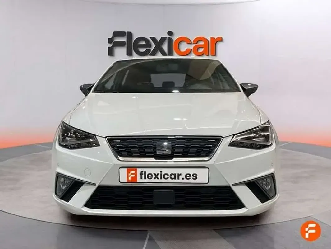 Usado Seat Ibiza XCELLENCE 95 CV (69 kW) 2018 Blanco Utilitario