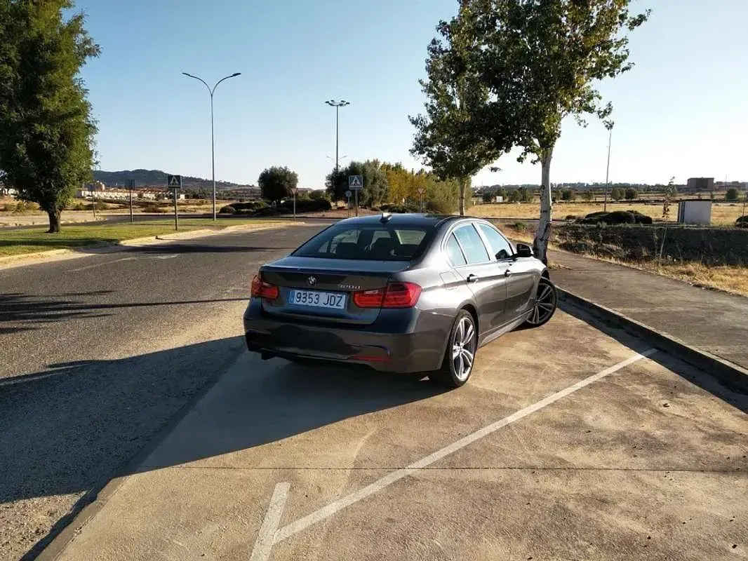 Usado BMW 320 M Sport 184 CV (135 kW) 2015 Gris Berlina