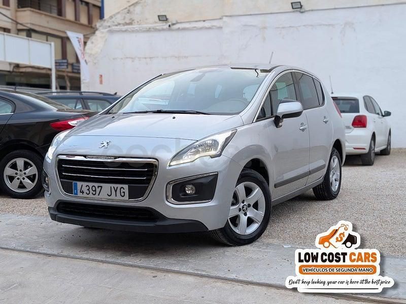 Usado Peugeot 3008 Access 115 CV (84 kW) 2014 Gris / plata Familiar