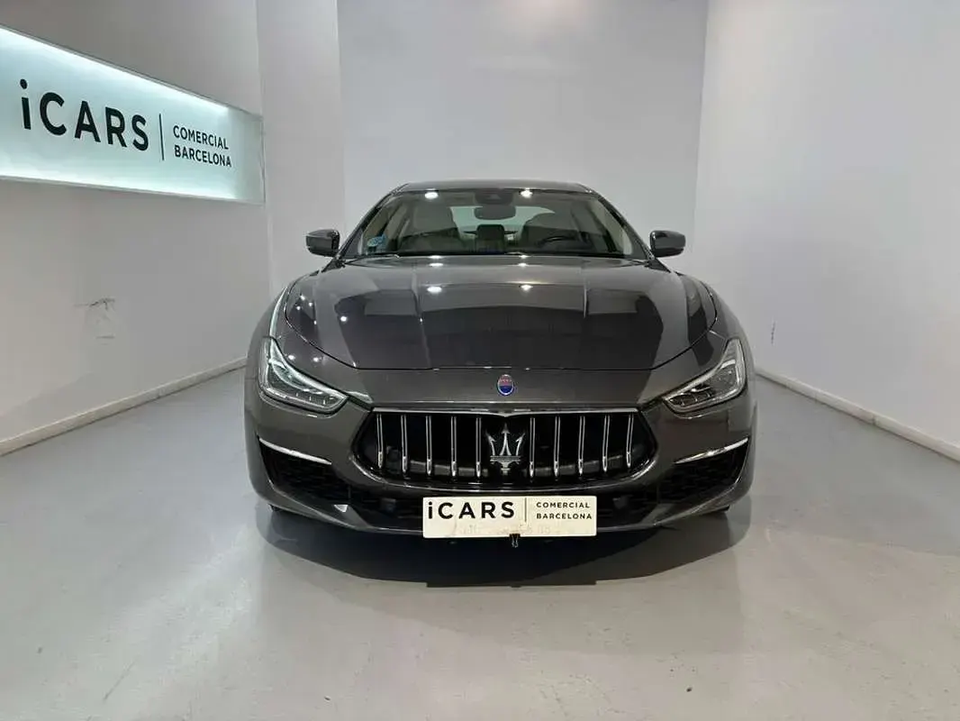 Usado Maserati Ghibli 330 CV (242 kW) 2020 Blanco Coupe