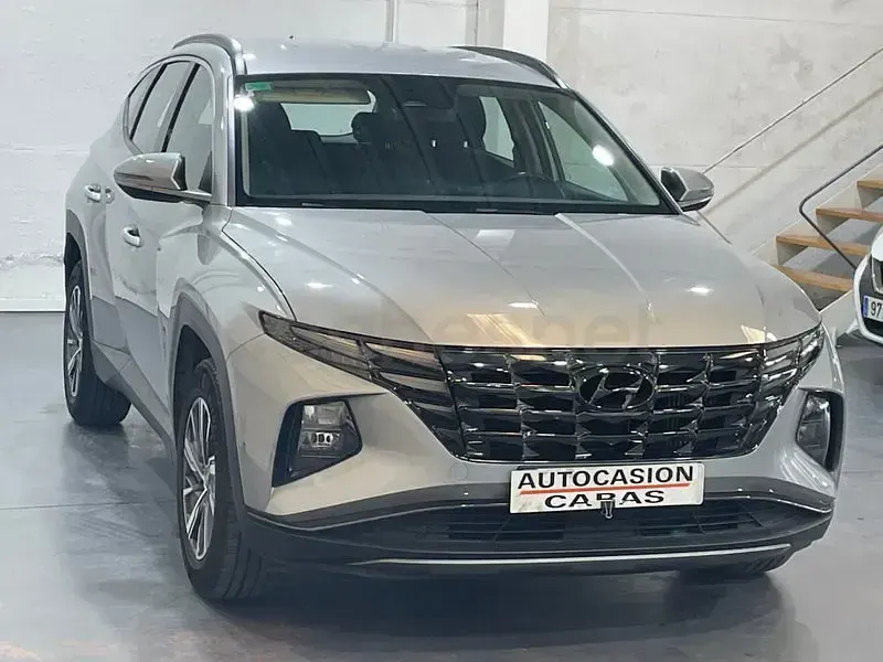 Usado Hyundai Tucson 116 CV (85 kW) 2022 Gris / plata SUV