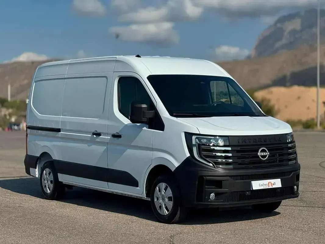Usado Nissan Interstar N-Connecta 131 CV (96 kW) 2025 Blanco Van