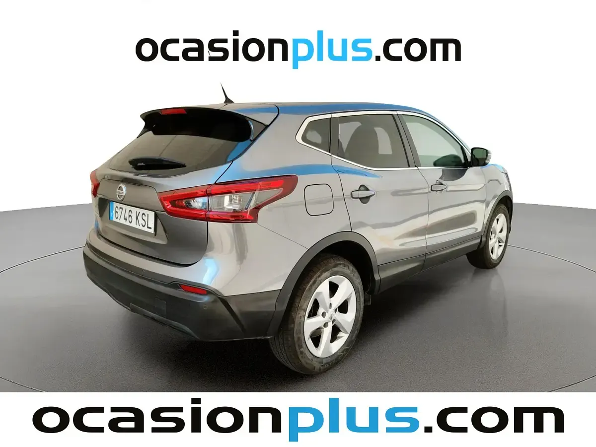 Usado Nissan Qashqai Tekna 140 CV (102 kW) 2018 Gris plata SUV