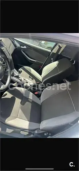 Usado Ford Focus Trend 115 CV (84 kW) 2014 Blanco Berlina