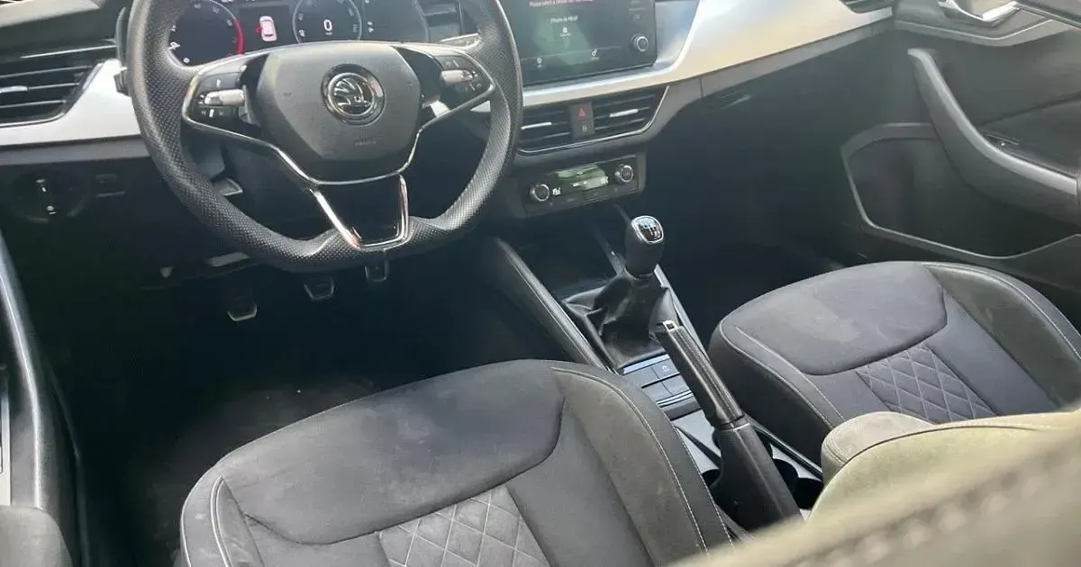 Usado Skoda Kamiq 110 CV (80 kW) 2023 SUV