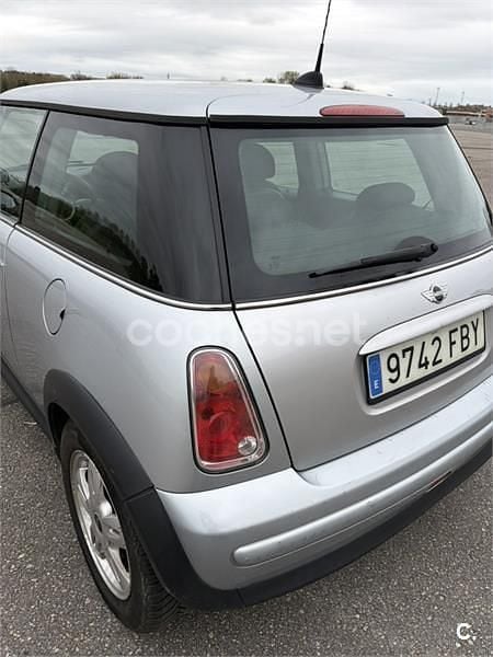 Usado Mini One D 75 CV (55 kW) 2006 Gris / plata Utilitario