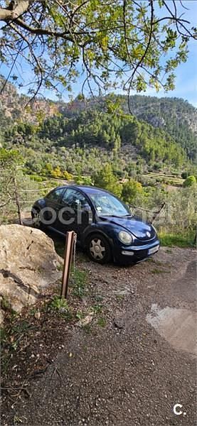 Usado VW New Beetle 115 CV (84 kW) 2001 Azul Utilitario