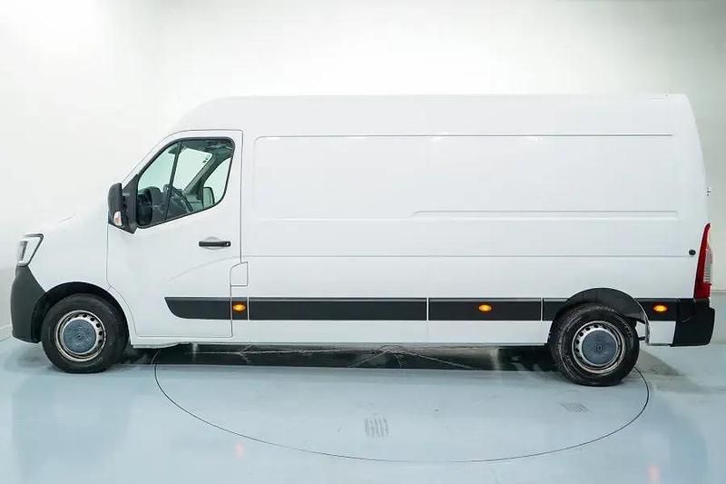 Begagnad Renault Master 135 HK (99 kW) 2021 Vit Minibuss