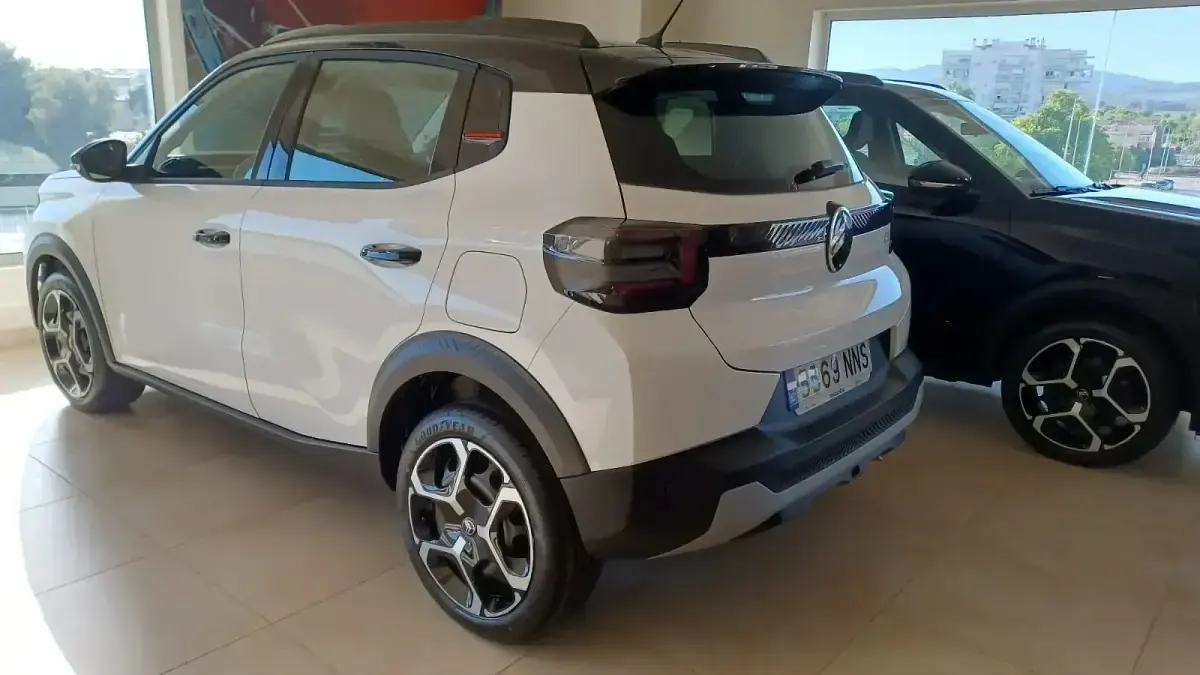 Nuevo Citroën C3 100 CV (73 kW) 2026 Blanco SUV