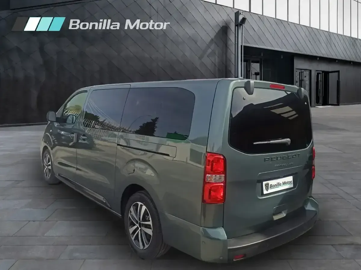 Nuevo Peugeot Traveller Business-Line 180 CV (132 kW) 2026 Verde Monovolumen