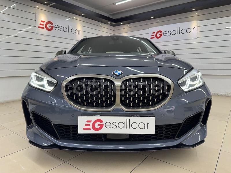 Usado BMW M135 Comfort Edition 306 CV (225 kW) 2023 Gris / plata Utilitario